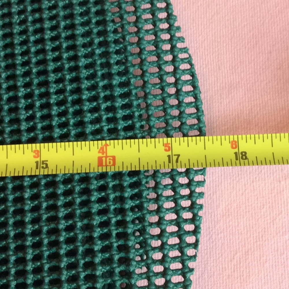 FINAL SALE PRICE 6 Pc Nonskid Washable Green Placemats - Picture 4 of 4